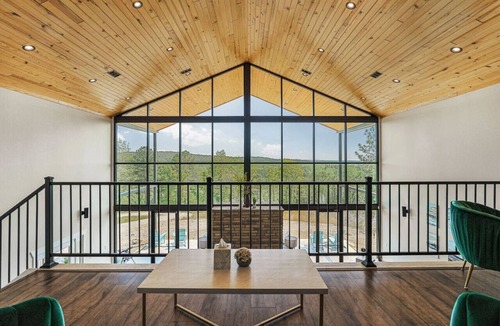 Hot Springs Village Ski Chalet | ★Luxurious & Tranquil Retreat ★ Spectacular Views★