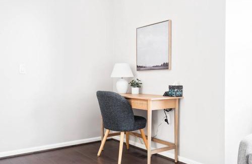 Ballston Villa | Luxurious Townhome in Arlington Kid-Friendly