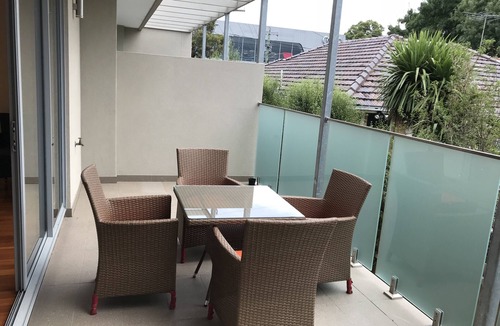 Doncaster House | Luxurious Townhouse 2BR 2.5BATH