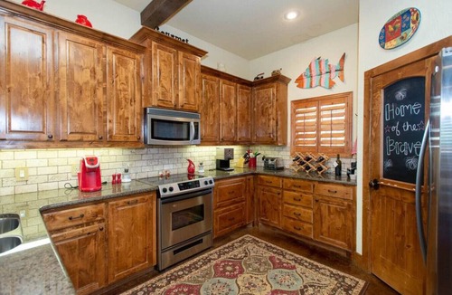Carolyn Estates House | Luxurious, Tranquil, 4BR Lakefront Villa
