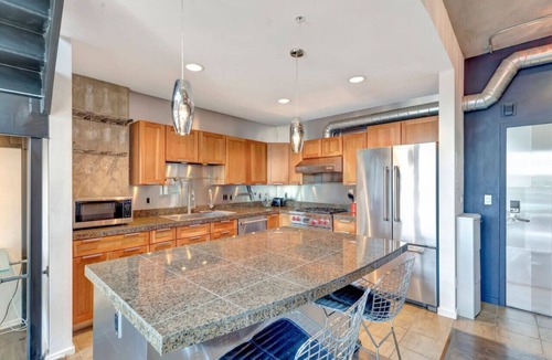 Uptown House | Luxurious Uptown Denver Loft with Stunning Views
