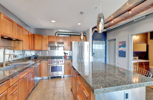 Uptown House | Luxurious Uptown Denver Loft with Stunning Views