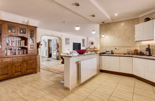 Benissa Coast Villa | Luxurious Villa 15 mins walk from the beach, free WF sleeps up to 12