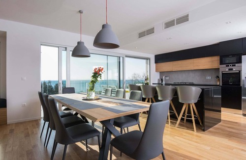 Kozino Villa | Luxurious Villa in Kozino With Fenced Garden