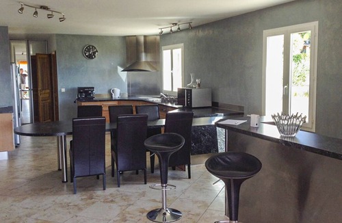 Cruis Villa | Luxurious villa, swimming pool, children's weir, beautiful view