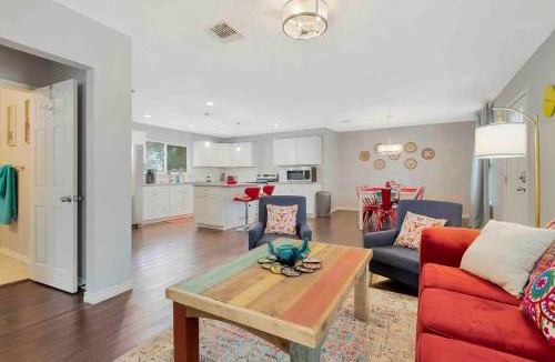 Downtown San Antonio Villa | Luxurious Villa with Private GAME ROOM – Your Ultimate Retreat for Fun and Relaxation!