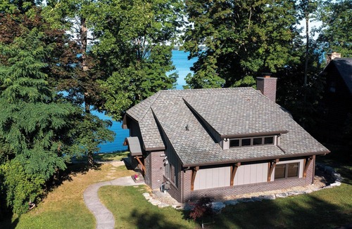 Town of Owasco House | LUXURIOUS WATERFRONT CABIN ON OWASCO LAKE