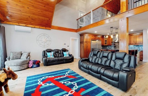 Boothbay House | Luxurious waterfront home with deck, firepit, hot tub, fireplace, & pool table