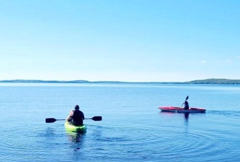 Wahnapitae First Nation House | Luxurious waterfront retreat