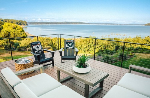 Greenbank House | Luxurious waterfront home with water views, full kitchen, & WiFi