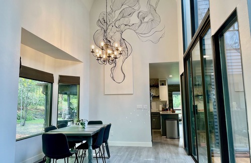 South Hill House | Luxurious Wooded Hideaway