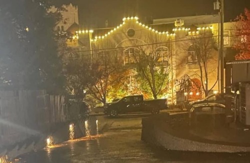 Historic Railroad District Apartment | Luxuriously comfortable & peaceful getaway downtown Ashland, with views.