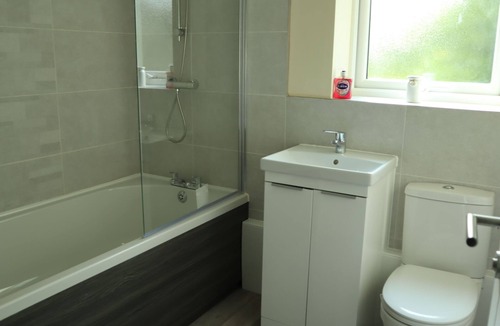 Burton on Trent Apartment | Luxury 1 & 2 bed open plan apartments with free internet services