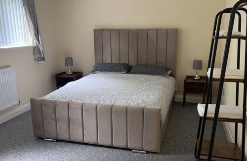 Burton on Trent Apartment | Luxury 1 & 2 bed open plan apartments with free internet services