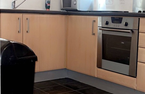 Clayton Apartment | Luxury 1 Bed Apartment With Parking