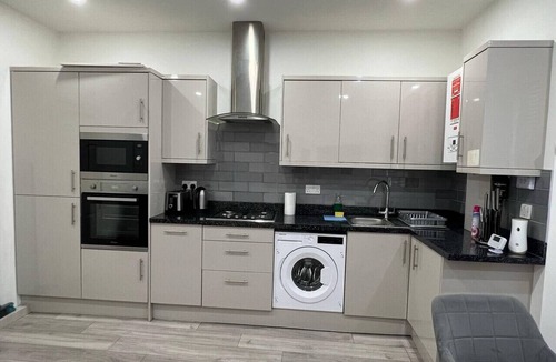 Valentines Apartment | Luxury 1 bed flat at Ilford st