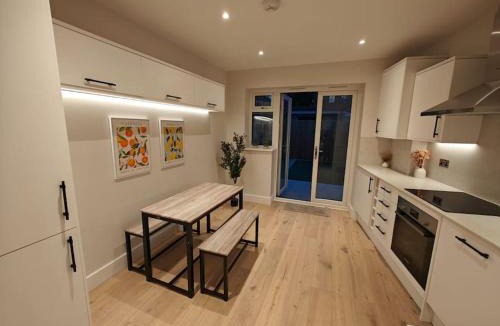 North Acton Apartment | Luxury 1-Bed Flat in Acton