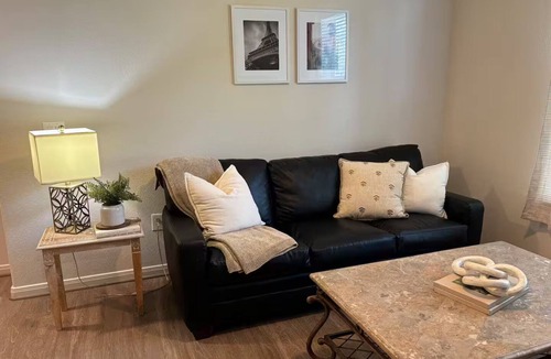 The Woodlands Apartment | Luxury 1 bedroom apartment in a resort-style gated community