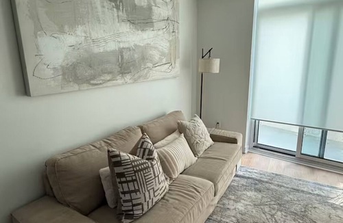 Vaughan Condo | Luxury 1 Bedroom Condo w/Gym | Near Vaughan Mills