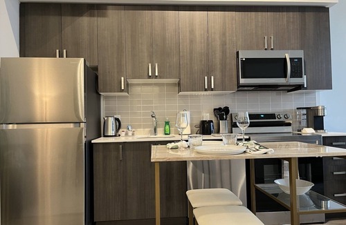 Pickering Apartment | Luxury 1-Bedroom + Den Condo with outdoor pool