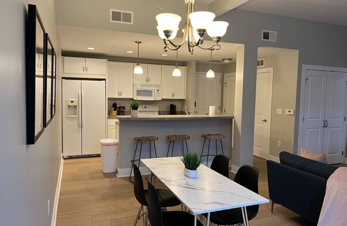 Grand Haven Apartment | Luxury 1 Bedroom in Downtown Grand Haven