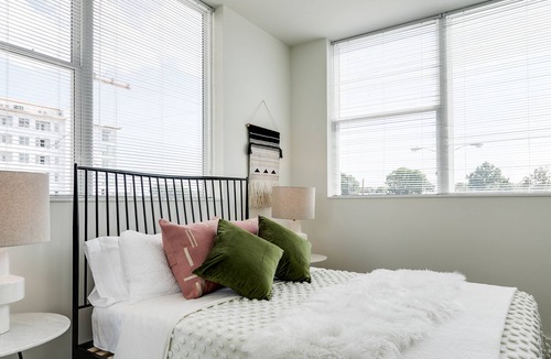 Richmond Apartment | Luxury 1 Bedroom Unit In Scotts Addition