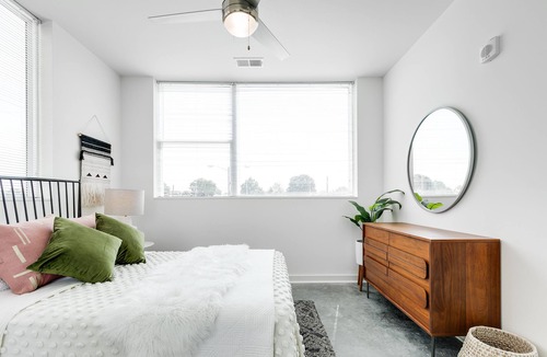 Richmond Apartment | Luxury 1 Bedroom Unit In Scotts Addition