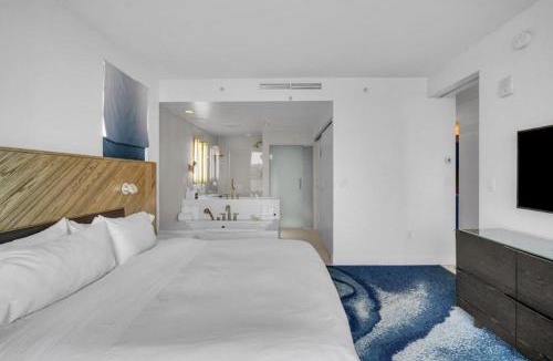 Central Beach Apartment | Luxury 1 BR at Fort Lauderdale