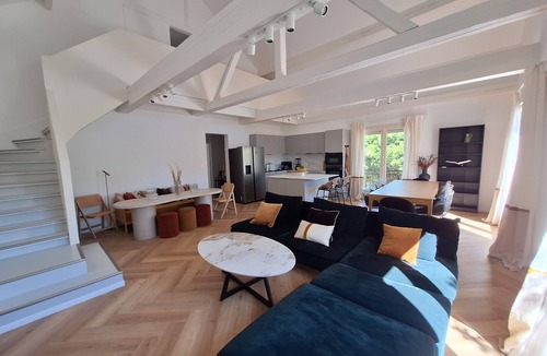 Argenteuil House | Luxury 10-bedroom villa - 20 min Paris - Ideal for groups & seminars