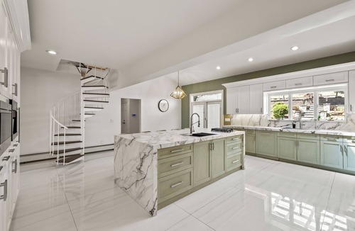 Stony Point House | Luxury 10BR w/Pool, Hot Tub & Pizza Oven