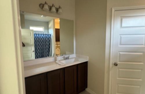 Denton Villa | Luxury 12 Bedroom Villa
