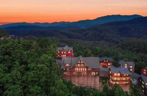 Pigeon Forge Cabin | Luxury 12BR/14BA Cabin w/Indoor Pool, Hot Tub, Arcade, & Theater! Perfect for Family Reunions!
