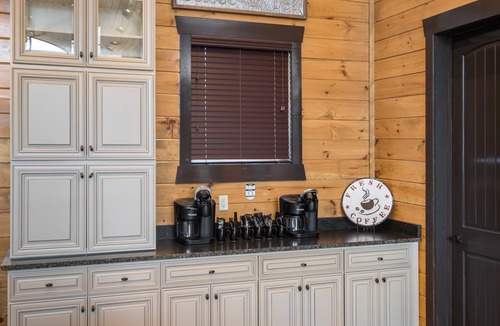 Gatlinburg Cabin | Luxury 15BR lodge, epic views, theater, game room, 2 hot tubs.