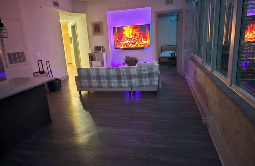 Peachtree Center Apartment | LUXURY 15th-floor OASIS