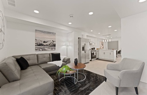 Ruthven House | Luxury 171-5 Condos with Magnificent Lakeview
