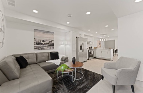 Ruthven House | Luxury 171-7 Condos with Magnificent Lakeviews
