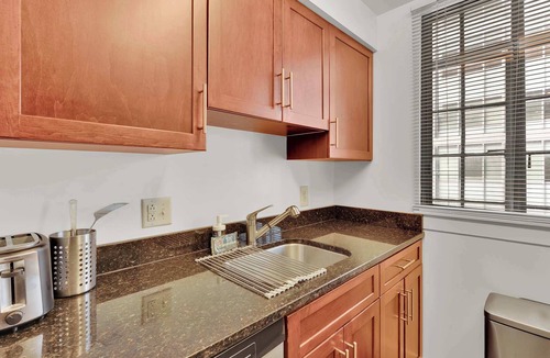 Center City Apartment | Luxury 1BD | Center City | 2 Beds | By JFK plaza