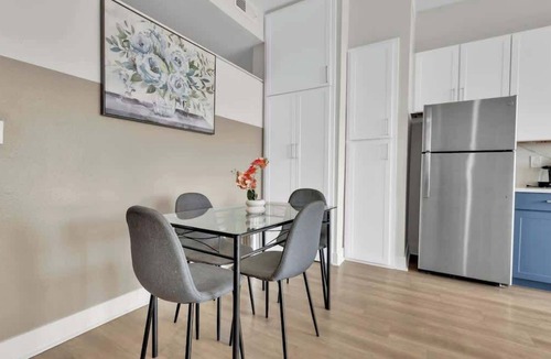 Deep Ellum Apartment | Luxury 1BD | Deep Ellum | Free Parking | Pool+Gym