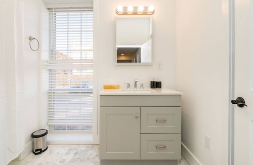 Corn Hill Apartment | Luxury 1Bd in Cornhill+Waterfall+Downtown+Trail+Wi-fi