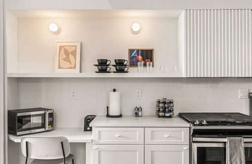 Center City Apartment | Luxury 1BD Rittenhouse Sq. | Hosted By Stay Rafa