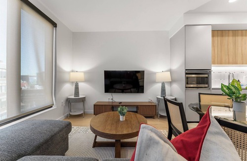 D Street - West Broadway Apartment | Luxury 1BR Next to Broadway Southie 3693