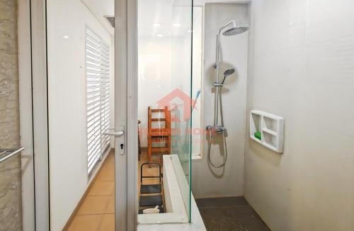 Old Jakarta Apartment | Luxury 1BR Royale Springhill Private Lift
