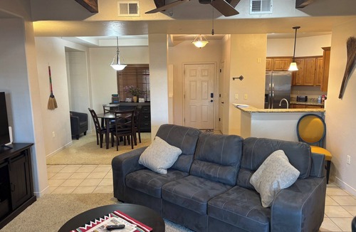 Las Cruces Condo | LUXURY 2 bed/2 bath Condo minutes from Historic Mesilla and NMSU