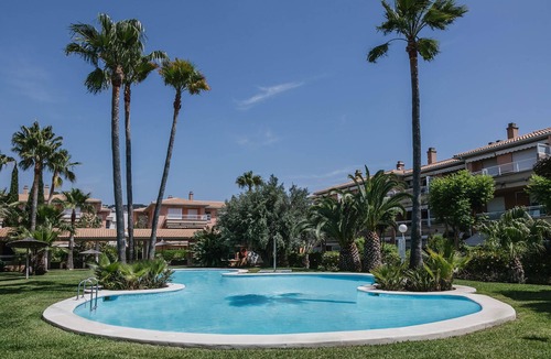 Javea Apartment | Luxury 2 bed Apartment with garden, a/c, pool, near beach