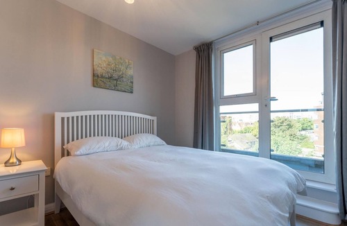 Solihull Apartment | Luxury 2 Bed Apartment Parking by NEC & Solihull