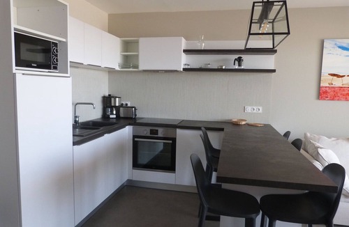 La Tranche-sur-Mer Apartment | Luxury 2-bedroom apartment, balcony, beach access, pool, pets allowed, parking