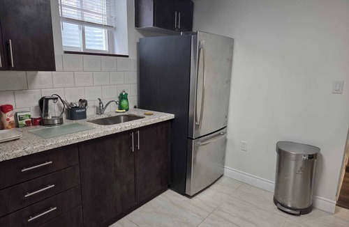 Hurontario House | Luxury 2-bed Suite