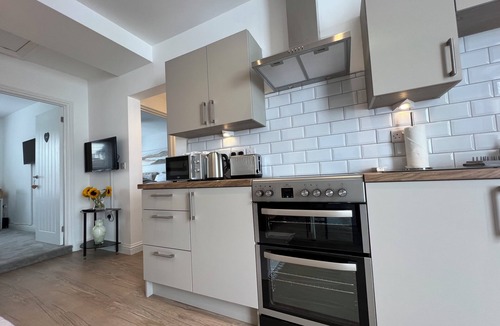 Warwick Apartment | Luxury 2-bed Warwickshire Gem