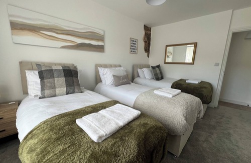 Warwick Apartment | Luxury 2-bed Warwickshire Gem