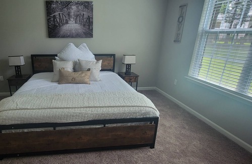 Collierville Apartment | Luxury 2 Bedroom 2 Bath and 1 Car Garage with Pool